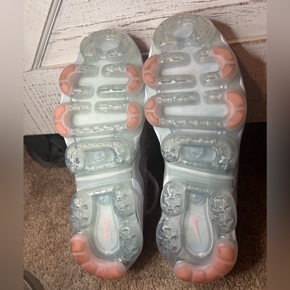 Women’s Nike VaporMax Plus - Picture 12 of 13